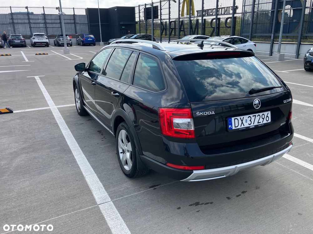 Skoda Octavia 2.0 TDI 4x4 DSG Scout - 3