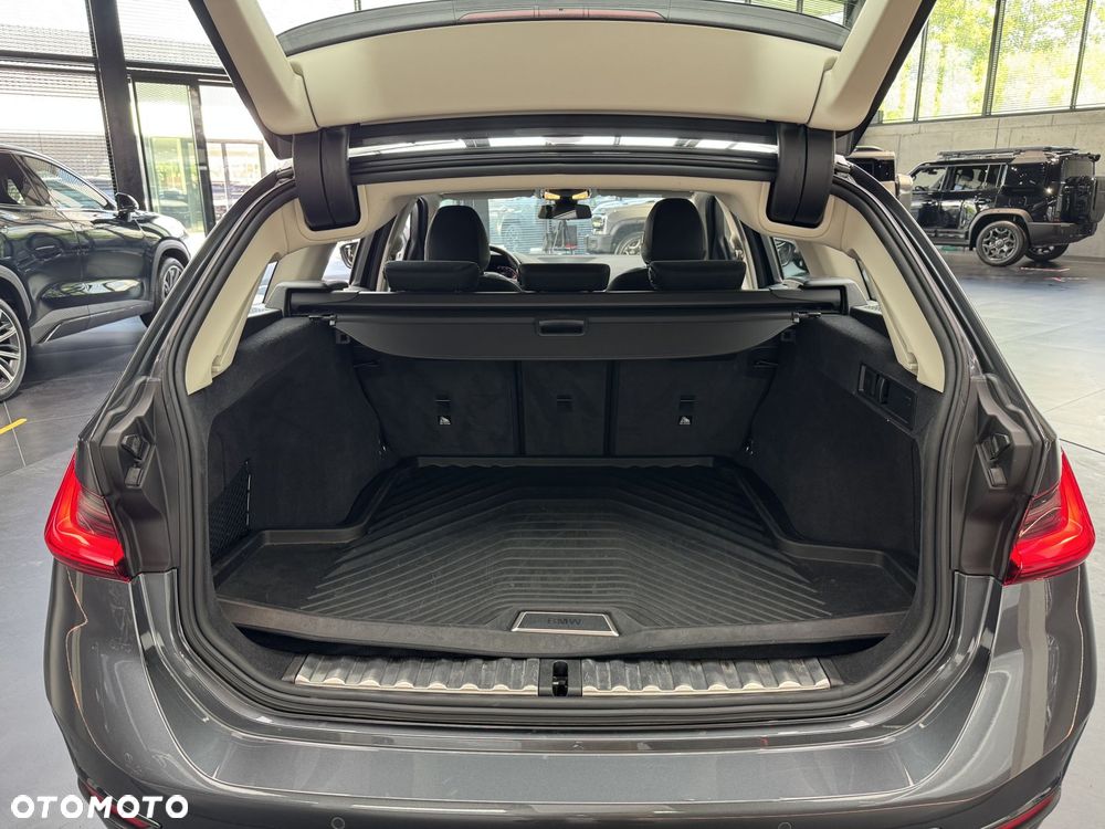 BMW Seria 3 318i - 19