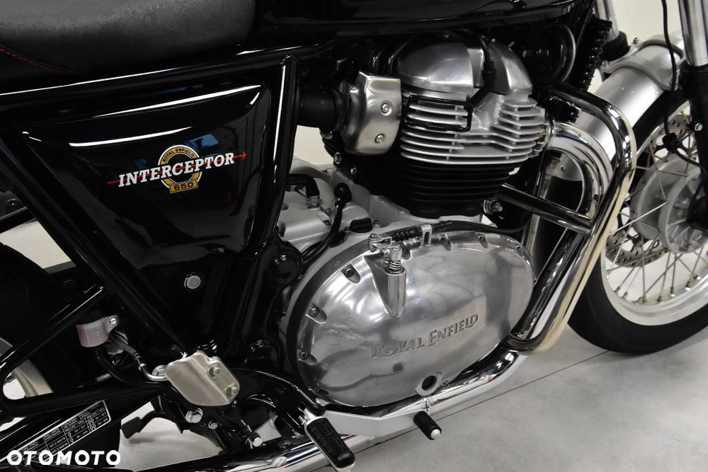 Royal Enfield Interceptor - 29