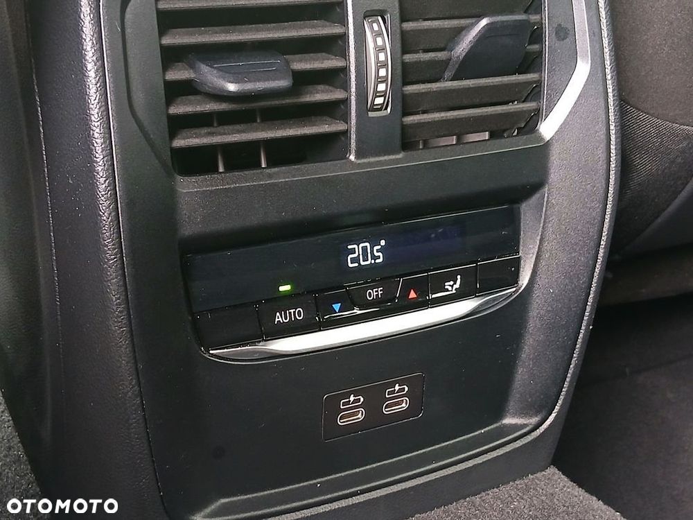 BMW Seria 3 318d mHEV M Sport - 15