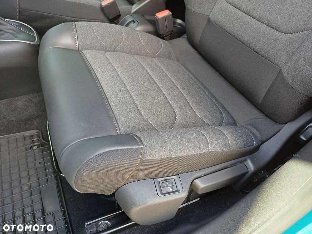 Citroën C3 1.2 PureTech Max EAT6 - 27
