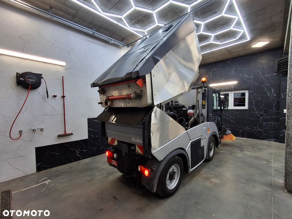 Inny Zamiatarka Hako Citymaster 2000 Klimatyzacja 2 Osie Skrętne Oświetlenie Ostrzegawcze Zamiatarka Chodnikowa 2016r - 12