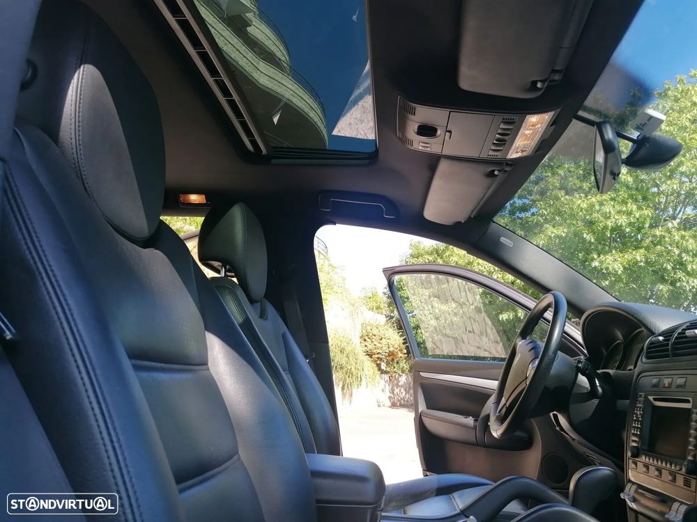 Porsche Cayenne Tiptronic S - 15