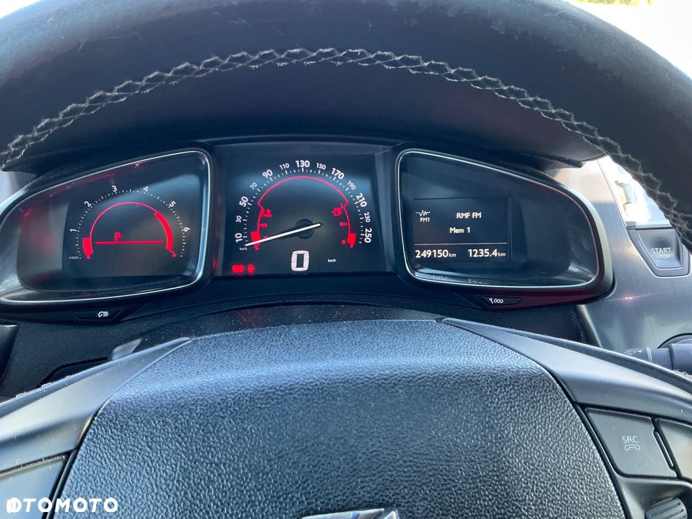 Citroën DS5 HDi 165 Chic - 11