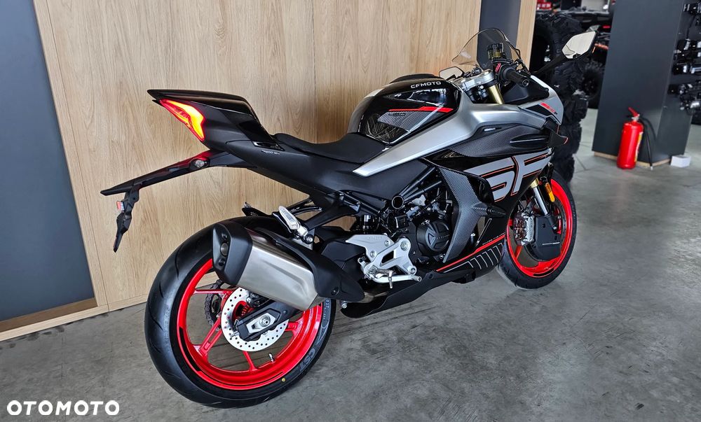 CFMoto 450SR - 4
