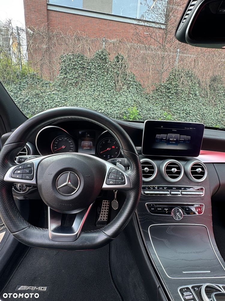 Mercedes-Benz Klasa C 250 (BlueTEC) d 4Matic 7G-TRONIC AMG Line - 12