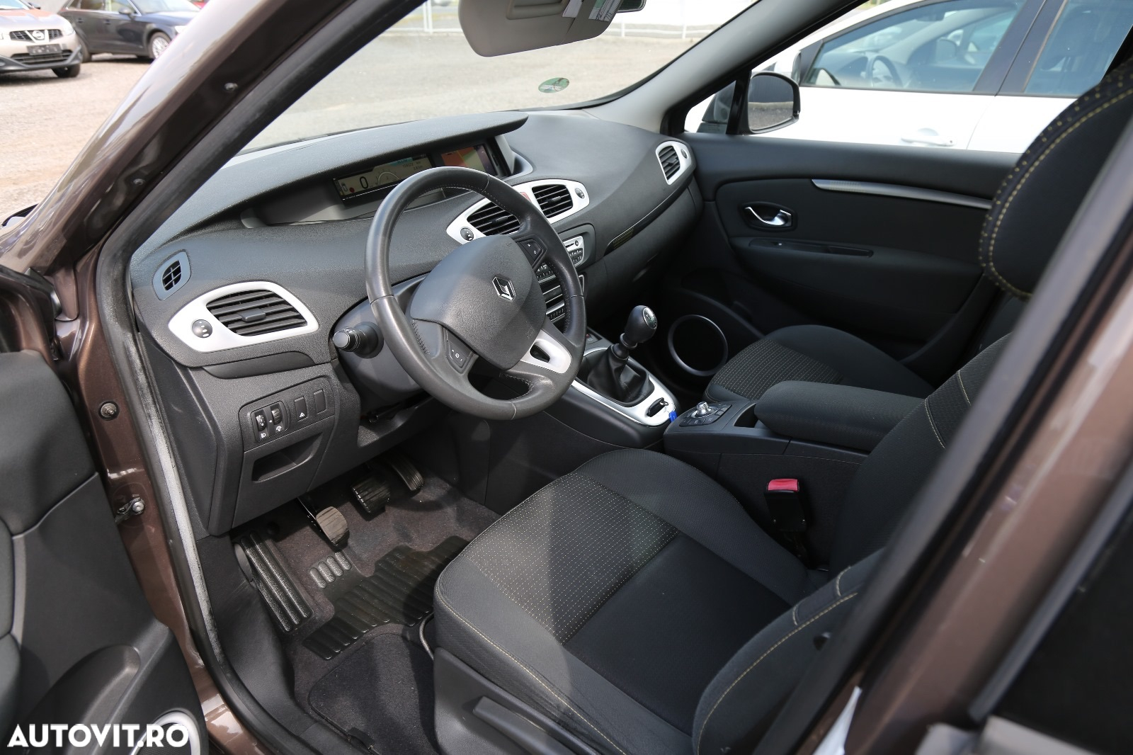 Renault Scenic 1.5 dCi Avantage - 7