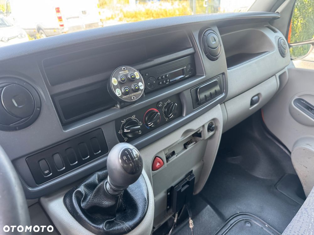 Renault Master Wywrotka brygadowka 7 osób doka  2008. 2.5DCi  Kiper I wł. Wywrot - 21