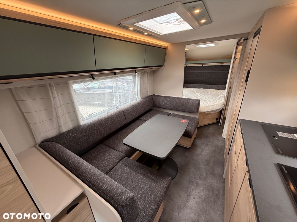 Dethleffs Camper 560 FMK - 10