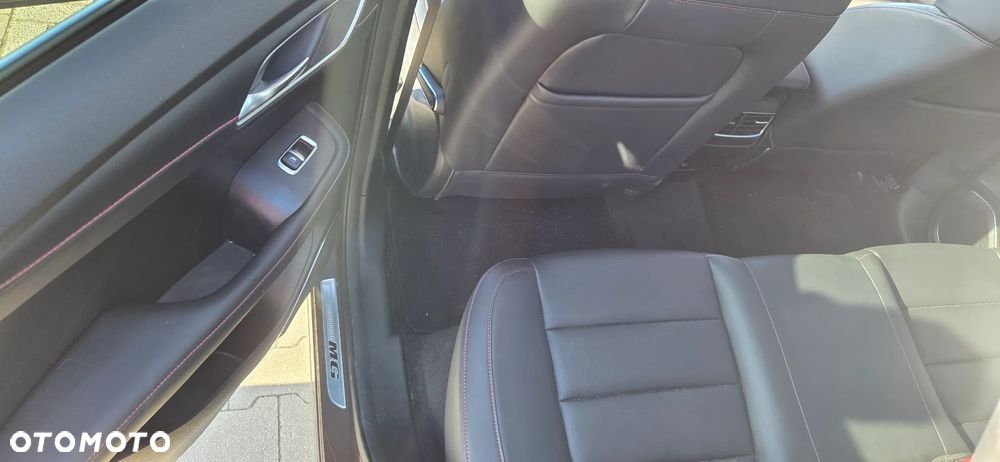 MG HS 1.5 T-GDI Excite DCT - 13