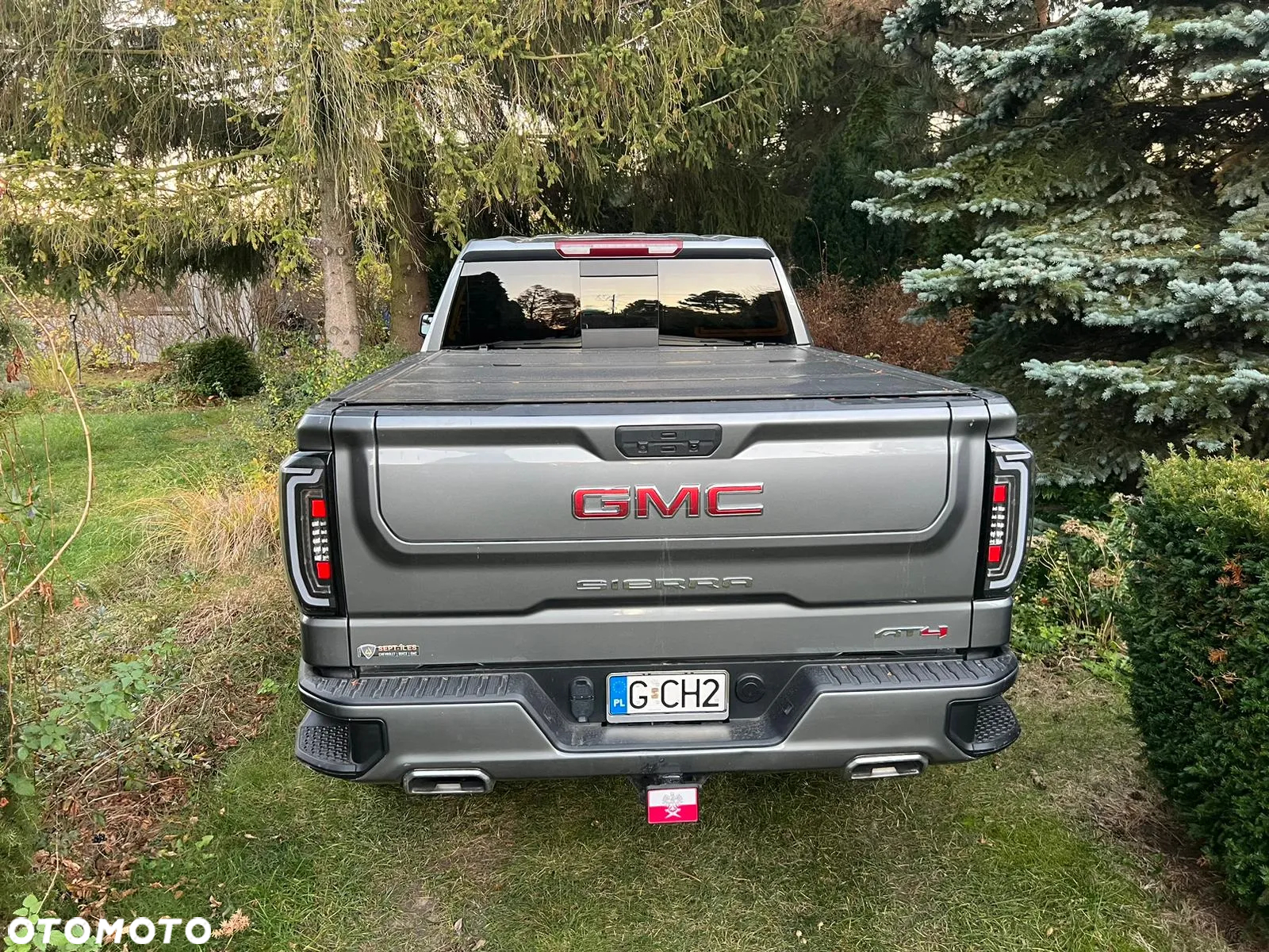 GMC Sierra - 21