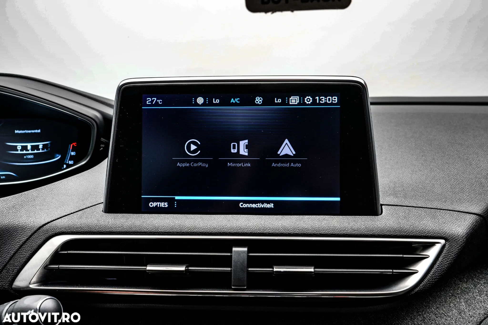Peugeot 3008 1.2 PureTech Turbo S&S Allure - 22