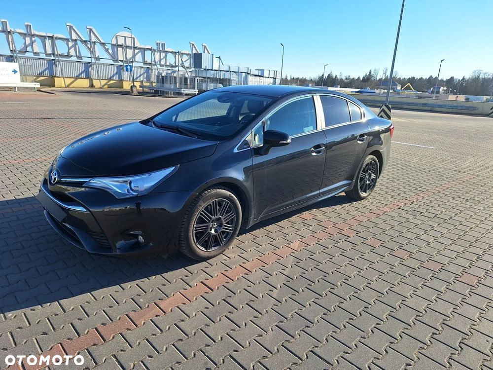 Toyota Avensis 2.0 D-4D Prestige - 2