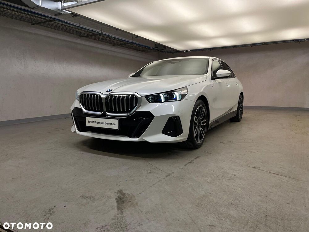 BMW Seria 5 520i mHEV M Sport - 9