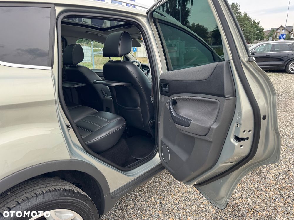 Ford Kuga 2.0 TDCi 4x4 Titanium - 24