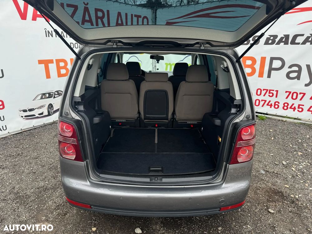 Volkswagen Touran 2.0 TDI DPF DSG Trendline - 23