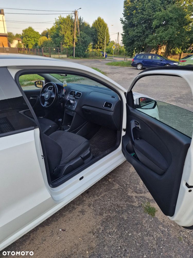 Volkswagen Polo 1.4 16V Comfortline - 13