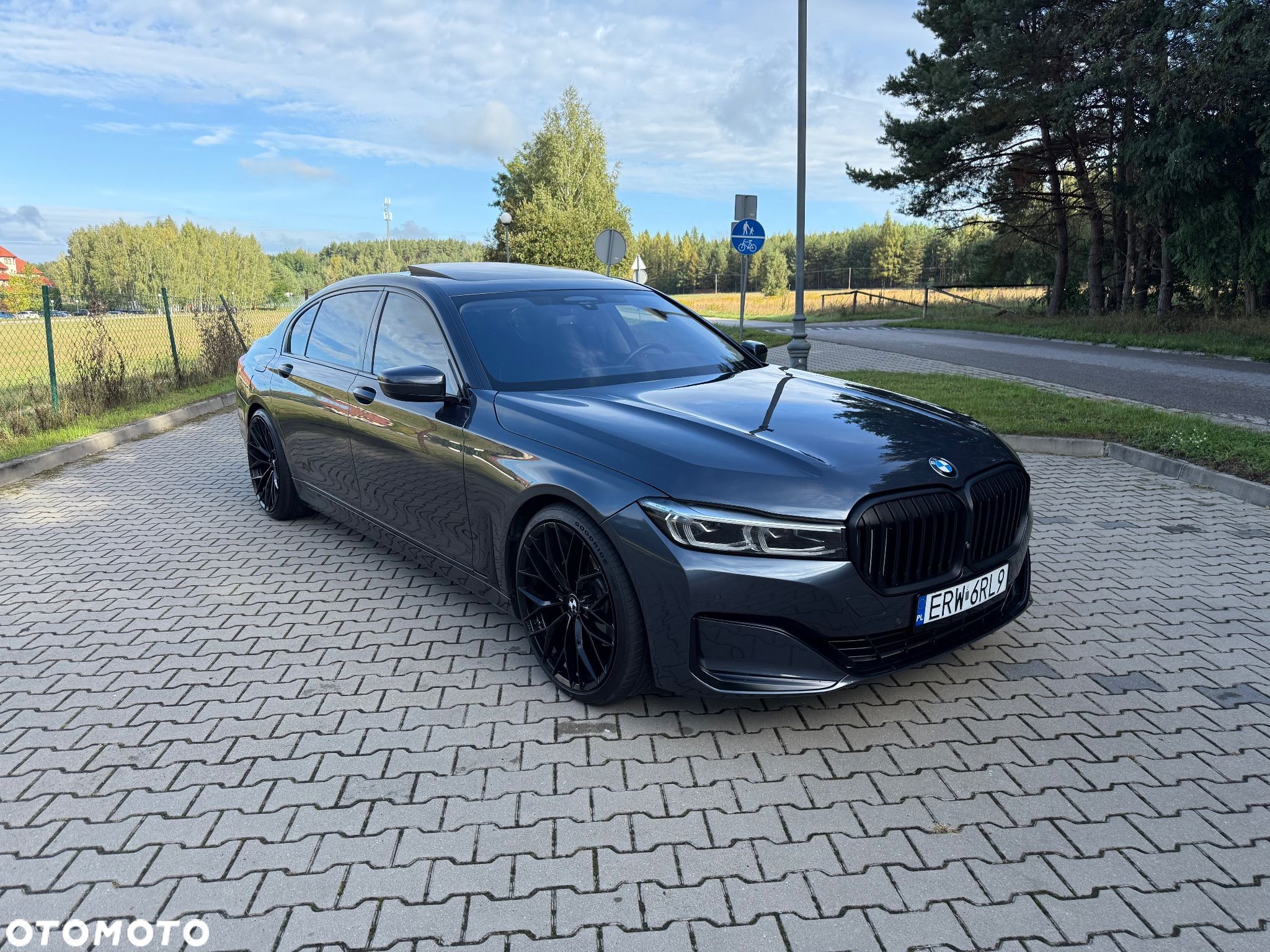 BMW Seria 7 740Li - 1