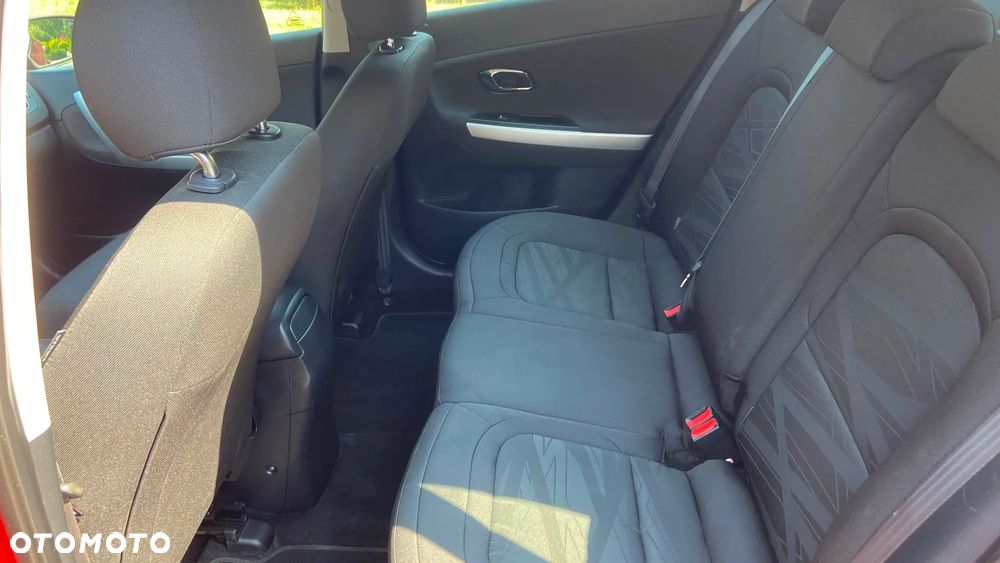 Kia Ceed - 3