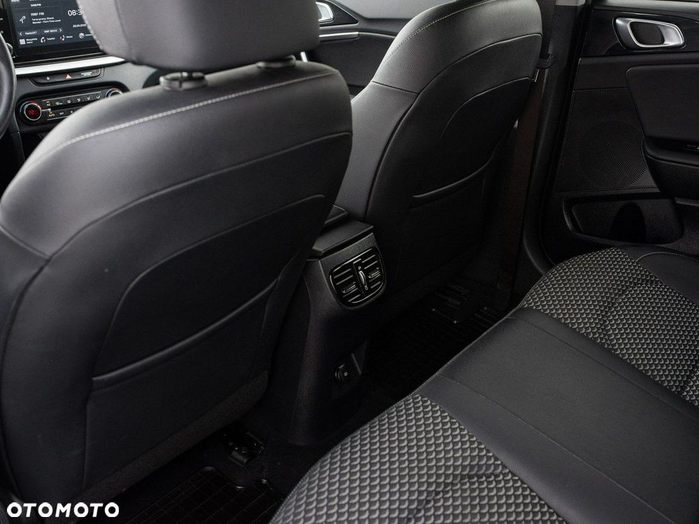 Kia Ceed 1.0 T-GDI L - 24