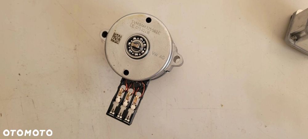 SILNIK POMPY OLEJU DQ200 DSG 0AM325583E - 2