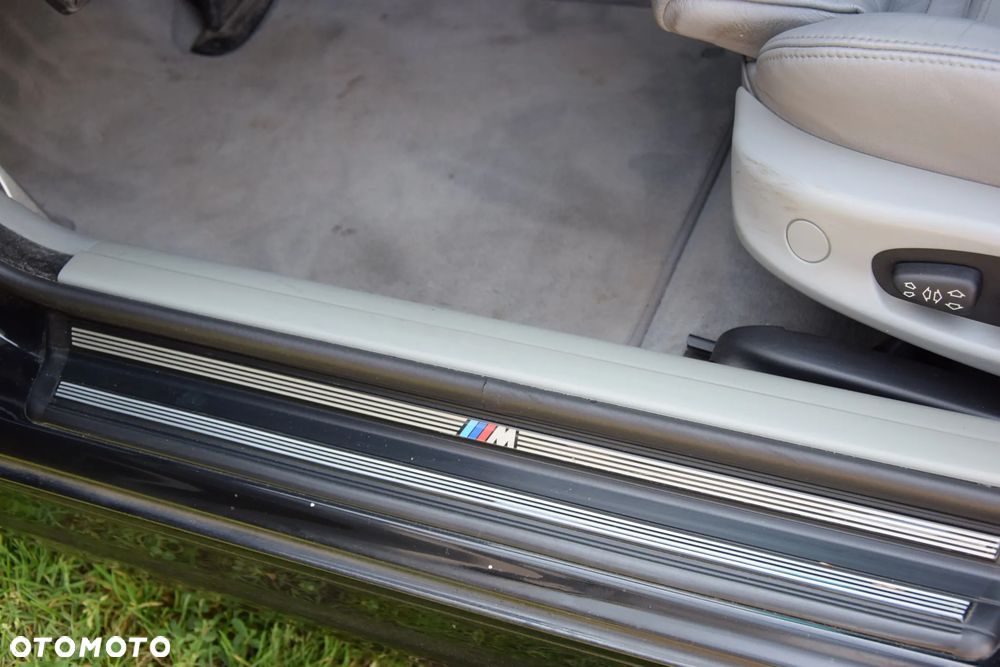BMW Seria 3 325i Edition Sport - 34
