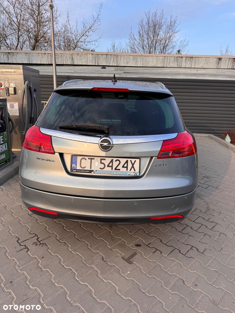 Opel Insignia 2.0 CDTI - 10