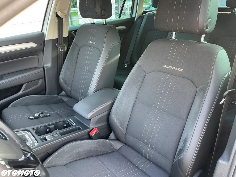 Volkswagen Passat Alltrack 2.0 TDI SCR 4Motion DSG (BMT) - 23