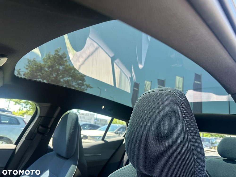 Volvo EX30 69kWh Twin Motor Ultra Black Edition - 5