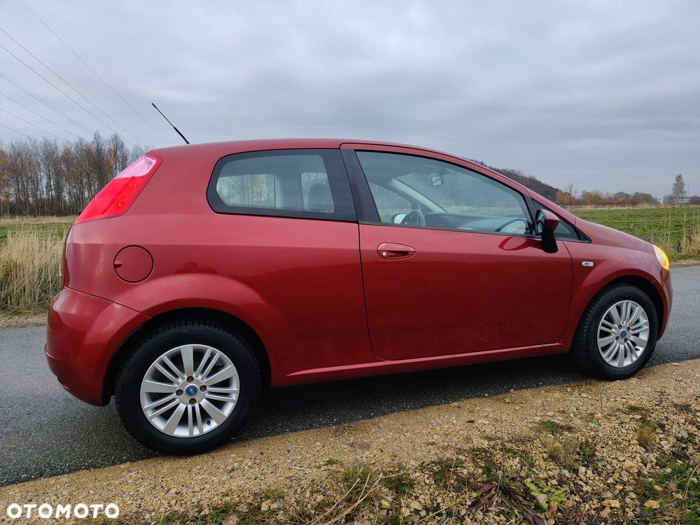 Fiat Punto 1.4 16V Dynamic - 4