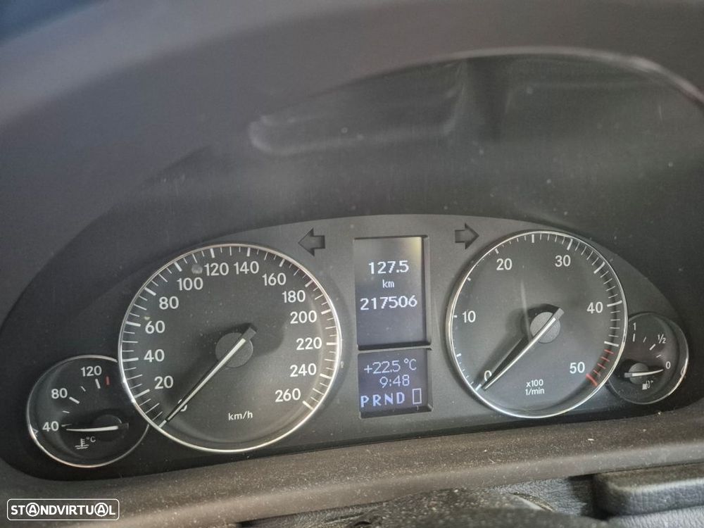 Mercedes-Benz C 220 CDI Auto Avantgarde - 35