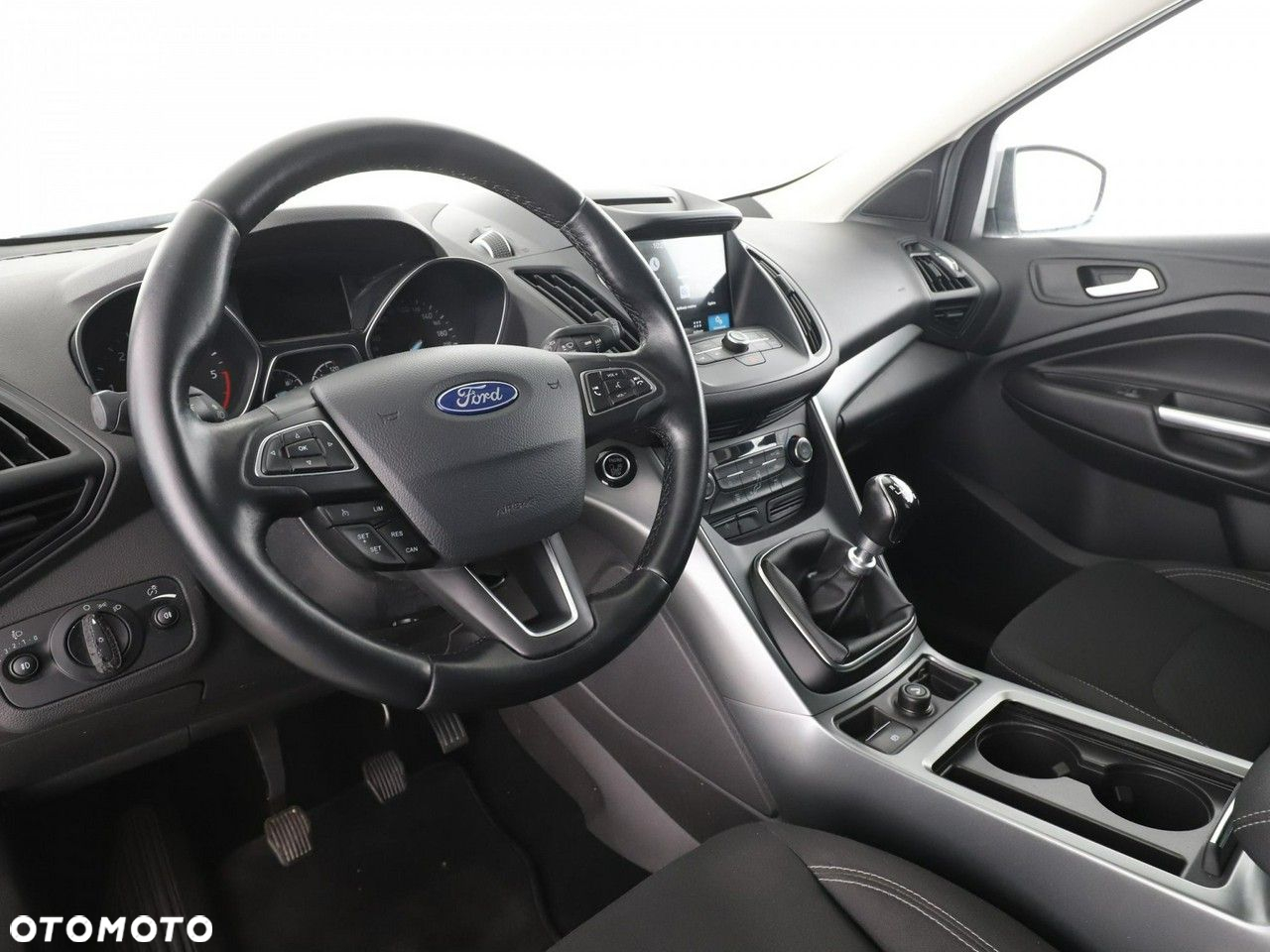 Ford Kuga - 15