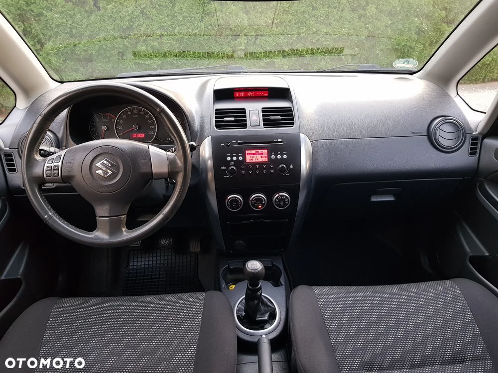Suzuki SX4 - 14