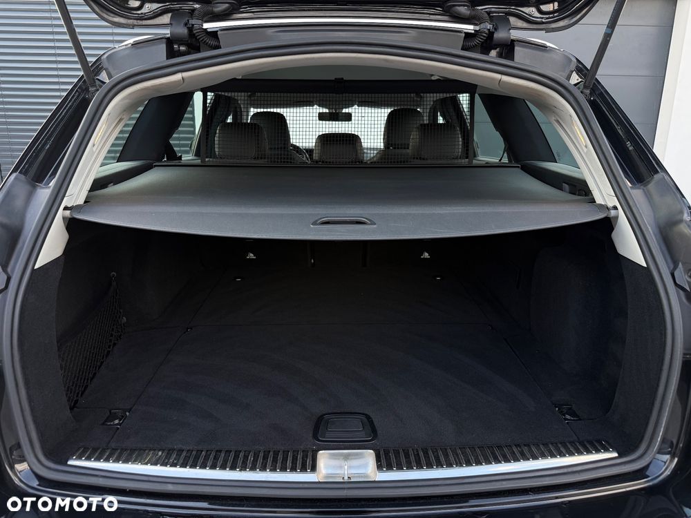 Mercedes-Benz Klasa E 200 d 9G-TRONIC Exclusive - 33
