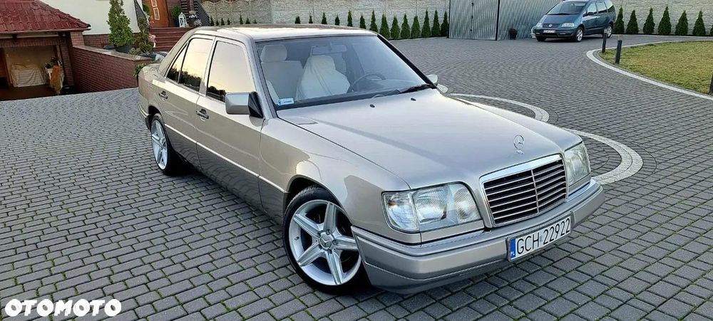 Mercedes-Benz Klasa E - 1