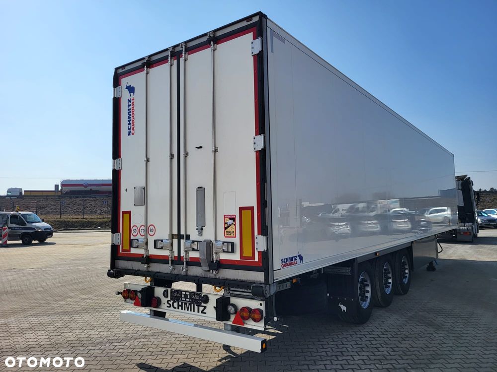 Schmitz Cargobull Kwiatówka; ThermoKing SLXi300; szyna STD; uchwyty promowe - 4