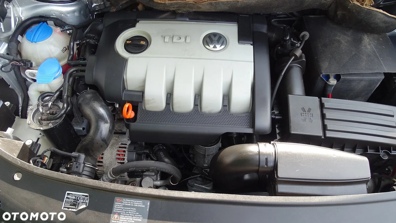 Volkswagen Touran 1.9 TDI DPF Cross DSG - 21