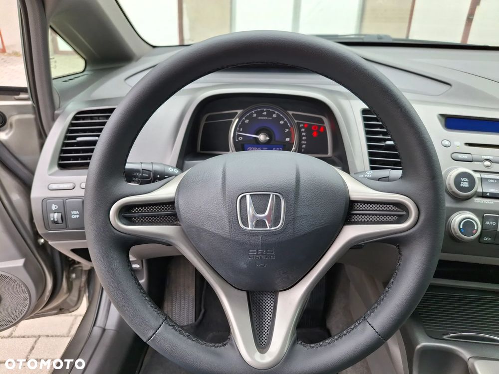 Honda Civic 1.8 Comfort - 24