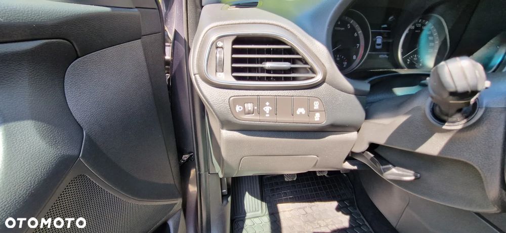 Hyundai i30 - 21