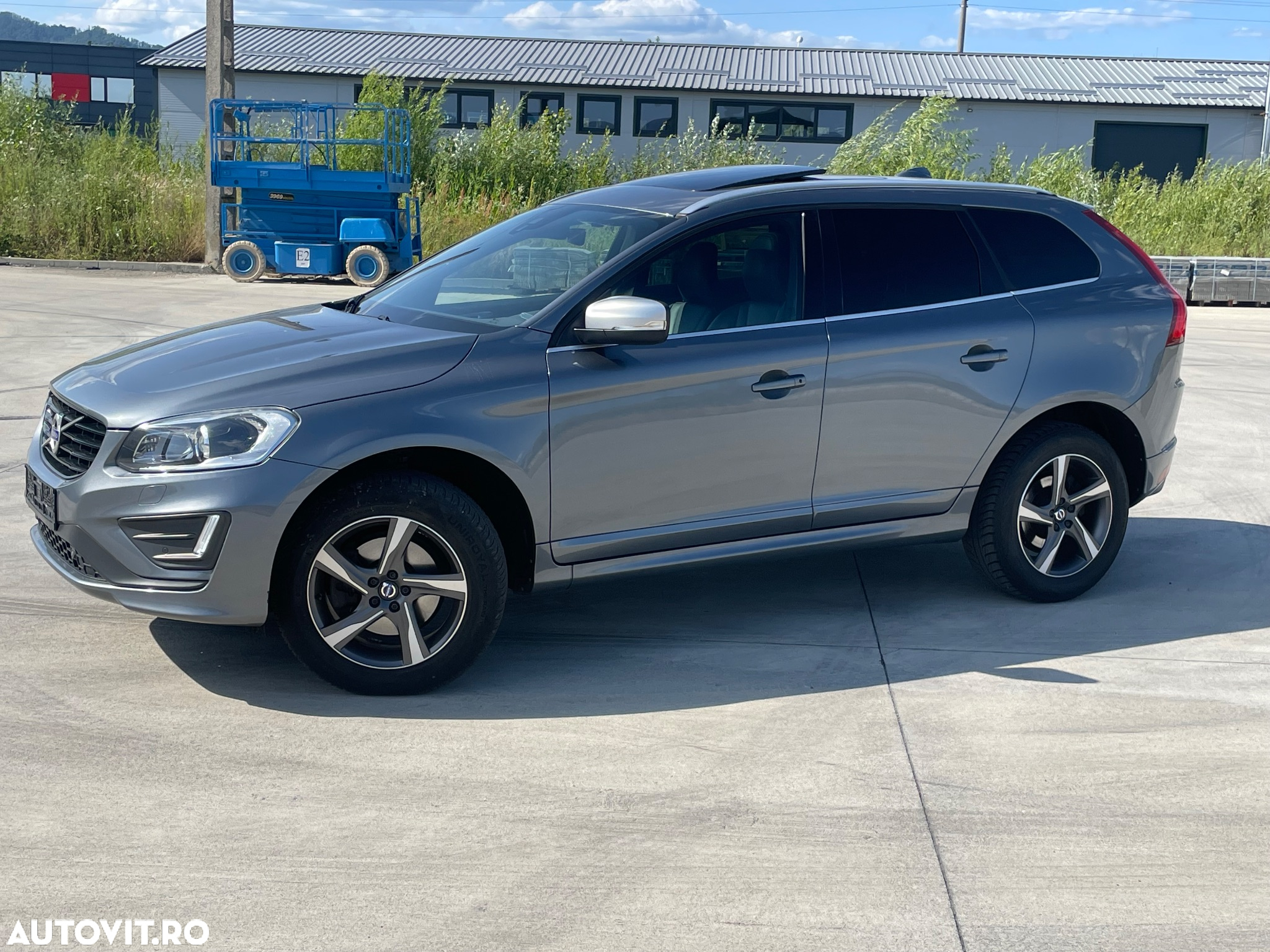 Volvo XC 60 D4 AWD R-Design - 2