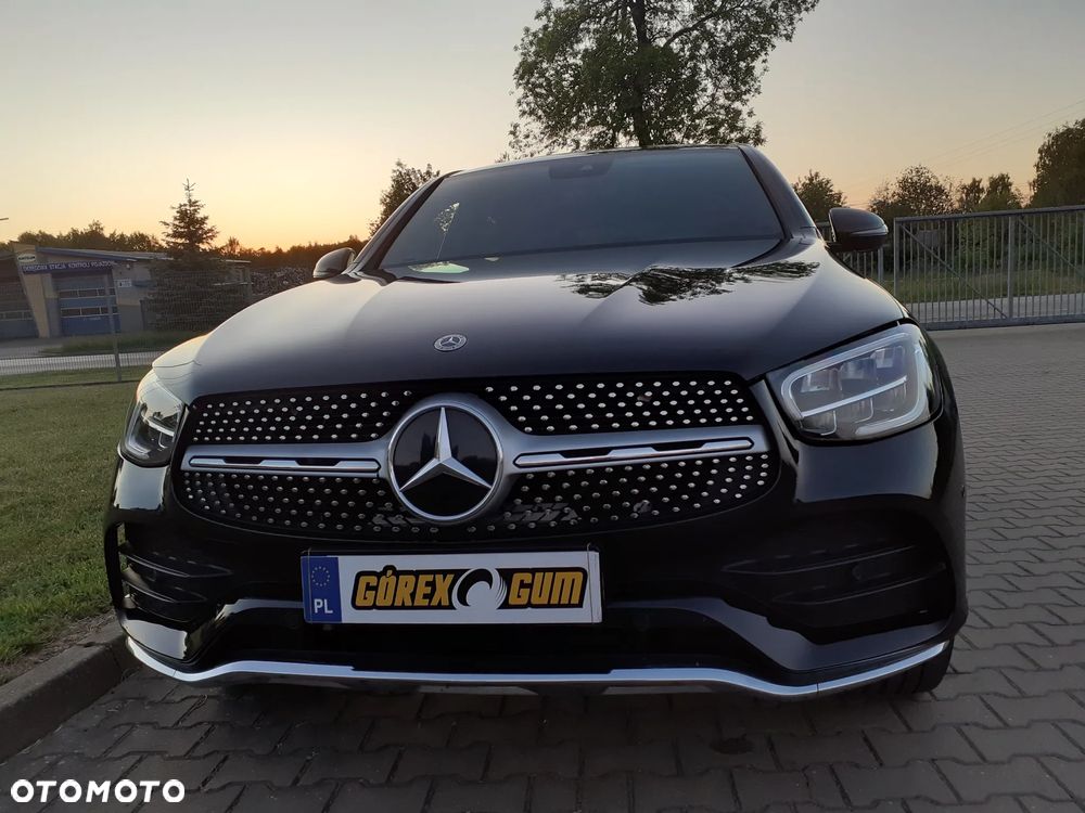 Mercedes-Benz GLC 200 4Matic 9G-TRONIC AMG Line - 11