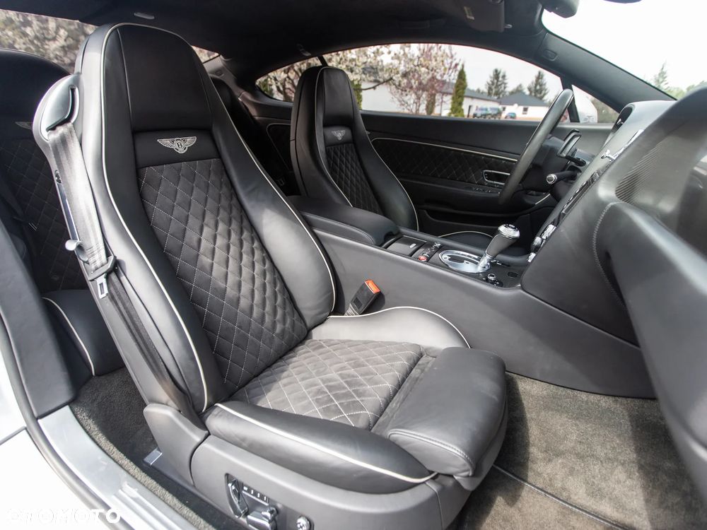 Bentley Continental GT - 16
