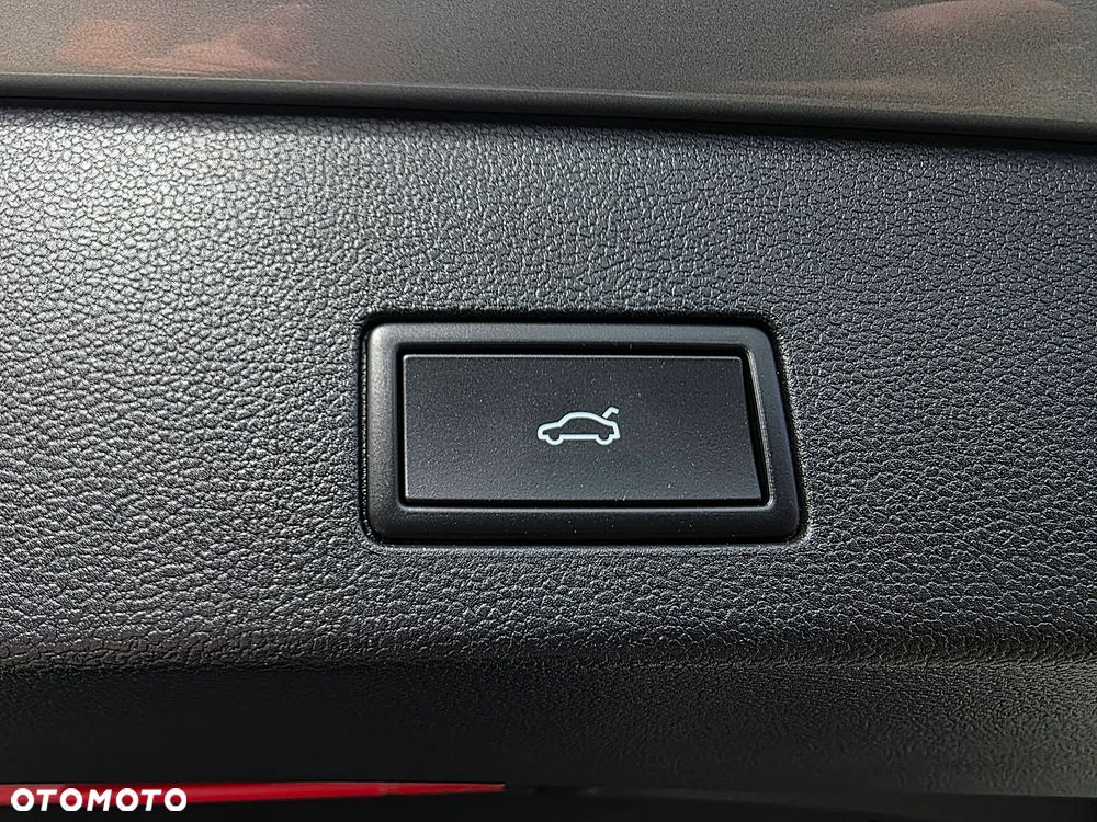 Volkswagen Golf 1.5 eTSI OPF DSG Style - 13