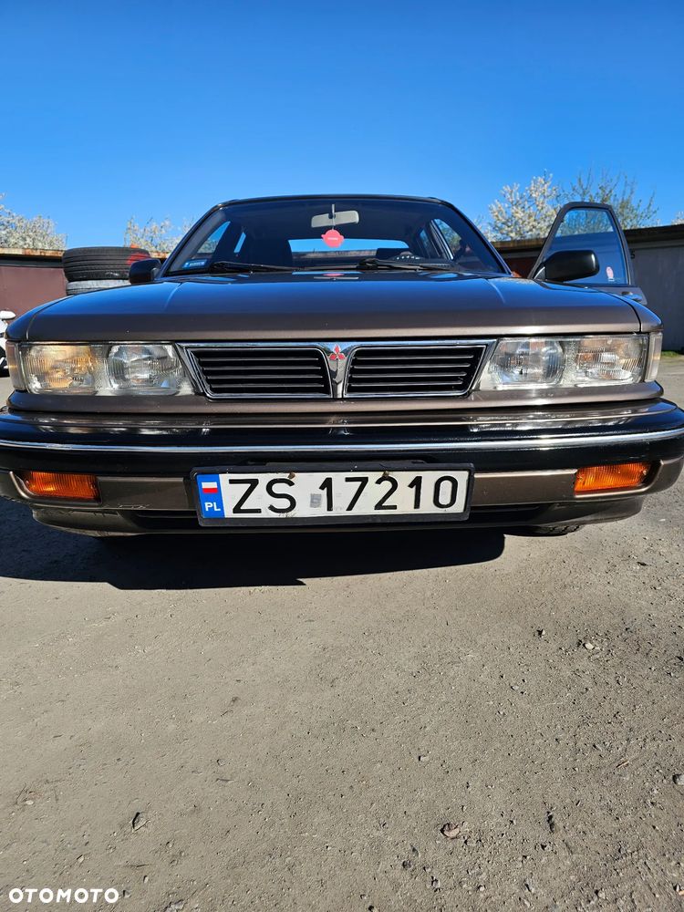 Mitsubishi Galant - 6