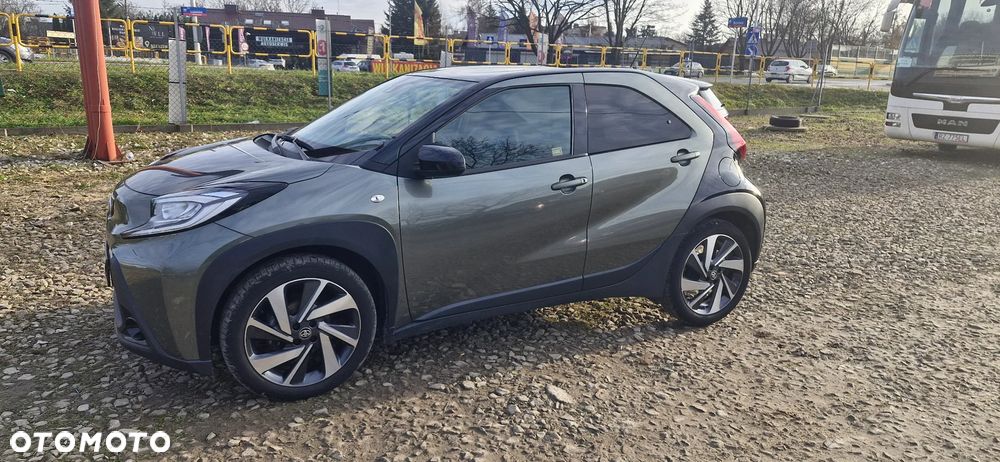 Toyota Aygo X 1.0 VVT-i Executive CVT - 5