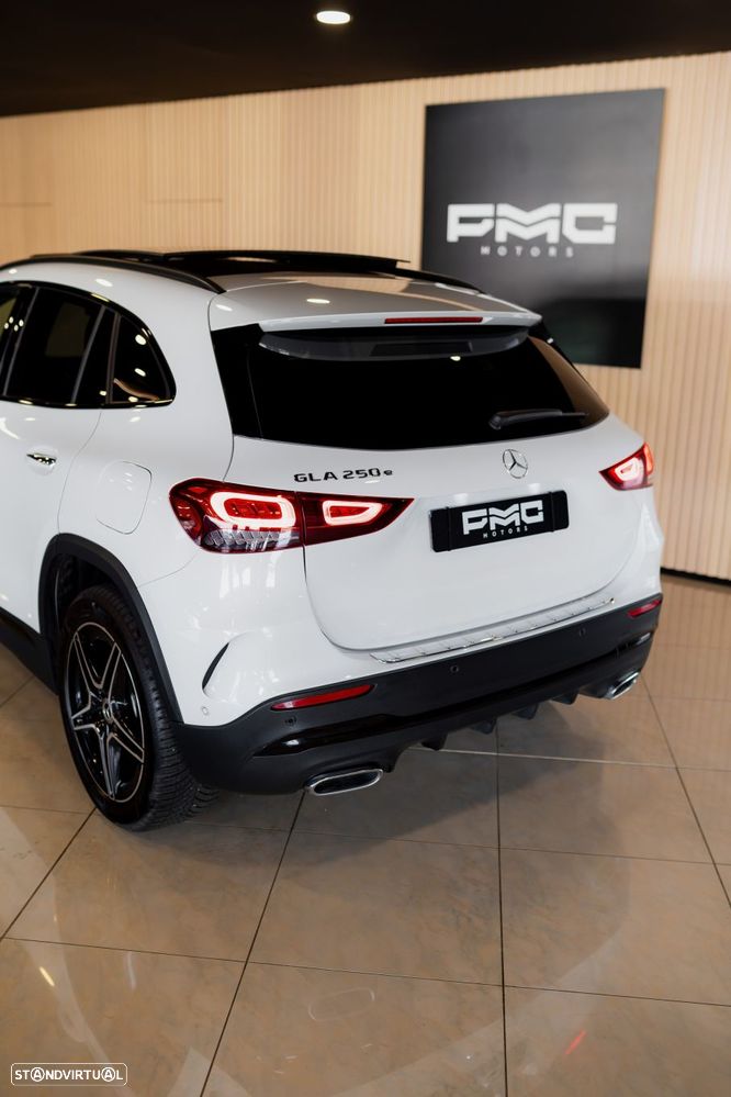 Mercedes-Benz GLA 250 e 8G-DCT AMG Line - 12