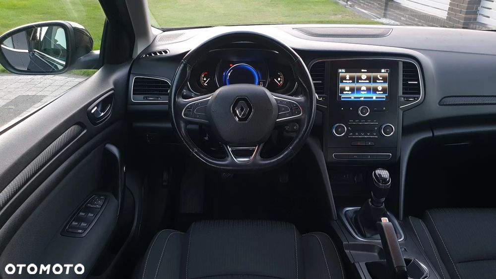 Renault Megane BLUE dCi 115 BOSE EDITION - 27