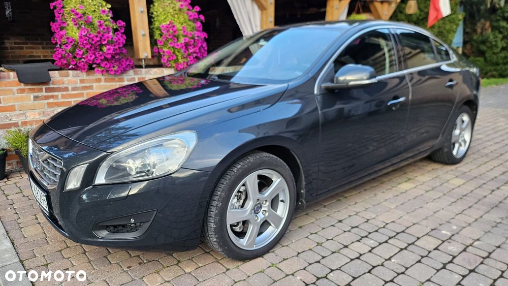 Volvo S60 D5 Summum - 1