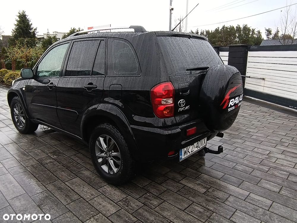 Toyota RAV4 2.0 D-4D 4x4 - 10