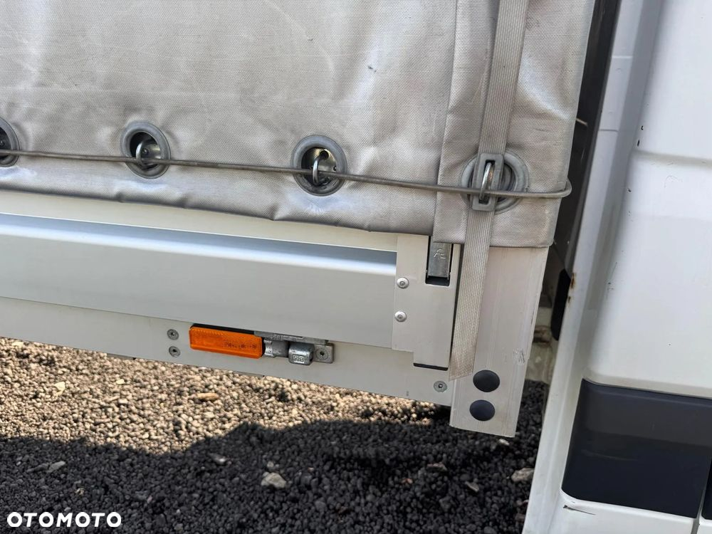 Mercedes-Benz Sprinter - 8